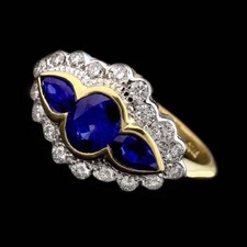 Charles Green 18kt 2-tone Edwardian 3 stone sapphire & diamond ring