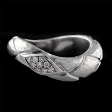 Closeout Jewelry 18kt white gold Italian diamond ring