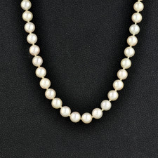 Estate Jewelry pearl necklace