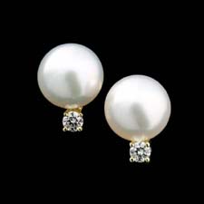 Pearl Collection Pearl and Diamond earrings