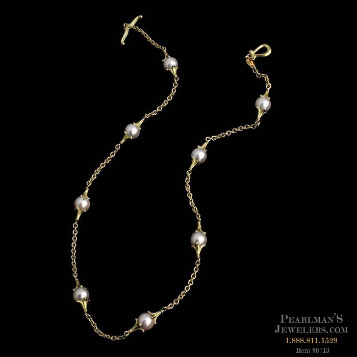 Paul Morelli's classic station necklace in 18kt gold. This..