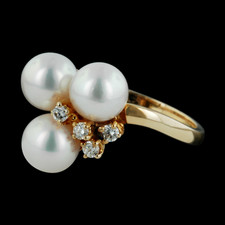 Pearl Collection Gold Pearl and Diamond ring