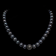 Robert Golden Black diamond and pearl necklace