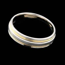 Christian Bauer platinum and gold band measuring 6.0mm. A great two tone ring.