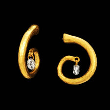 Gurhan Gurhan 24 karat yellow gold earrings with diamonds