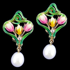 Nouveau Collection Pearl and diamond earrings