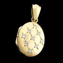 Elegantly adornded with 9 fine diamonds this Charles Green 18 kt. yellow gold oval shaped locket is stunning. The oval measures 13 X 16mm and makes a beautiful treasured pendant.
