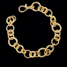 This stunning 22k yellow gold hoopla bracelet come in 8.5 inches and is 13mm in width at its widest point. Perfect for any occasion. This bracelet is easy to dress up with or dress down with an eye catching pop of gold. 